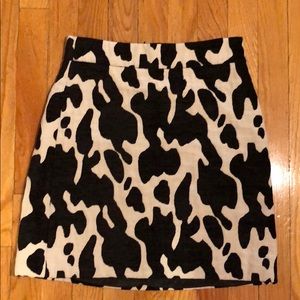 Black and white printed skirt